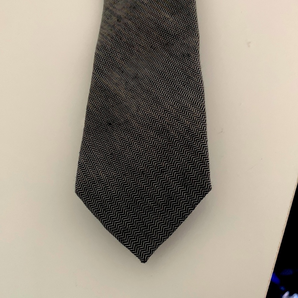 Ralph Lauren tie. Grey